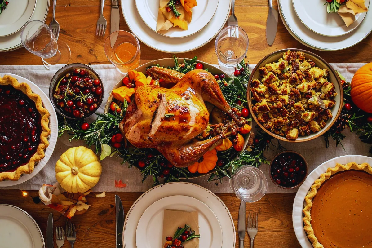 The 5 Most Forgotten Thanksgiving Items to Bring to the Event (And What to Do If You Forget Them Too)